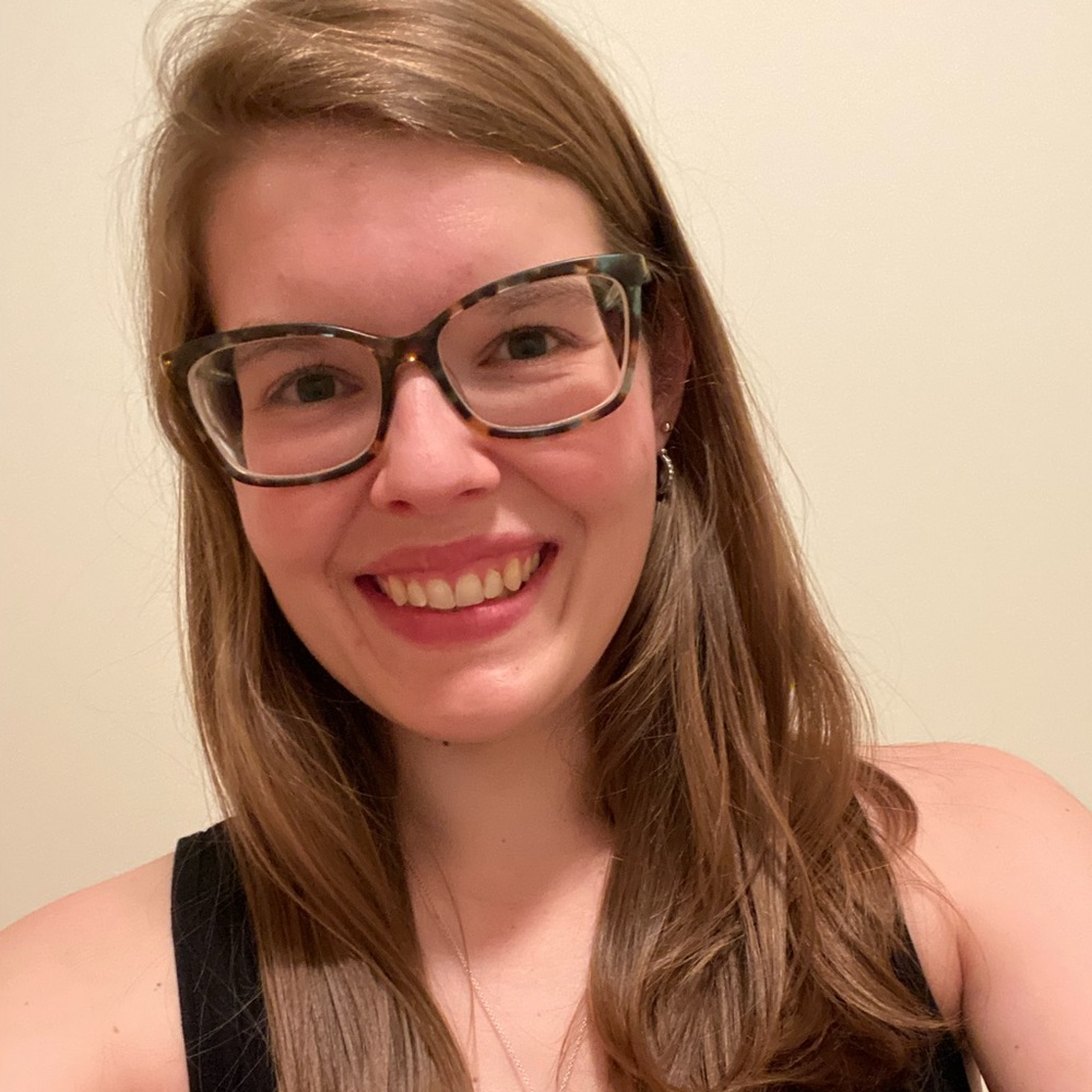 Meet your Posher, Kayla